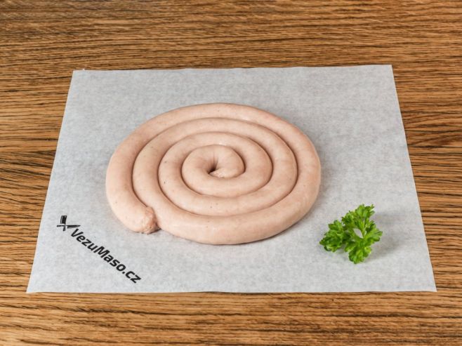 Už jste ji vyhlíželi? Konečně je tady! Tradiční vinná klobása z Mirošova opět v naší nabídce. 🍖 Vyrobena z kvalitního...